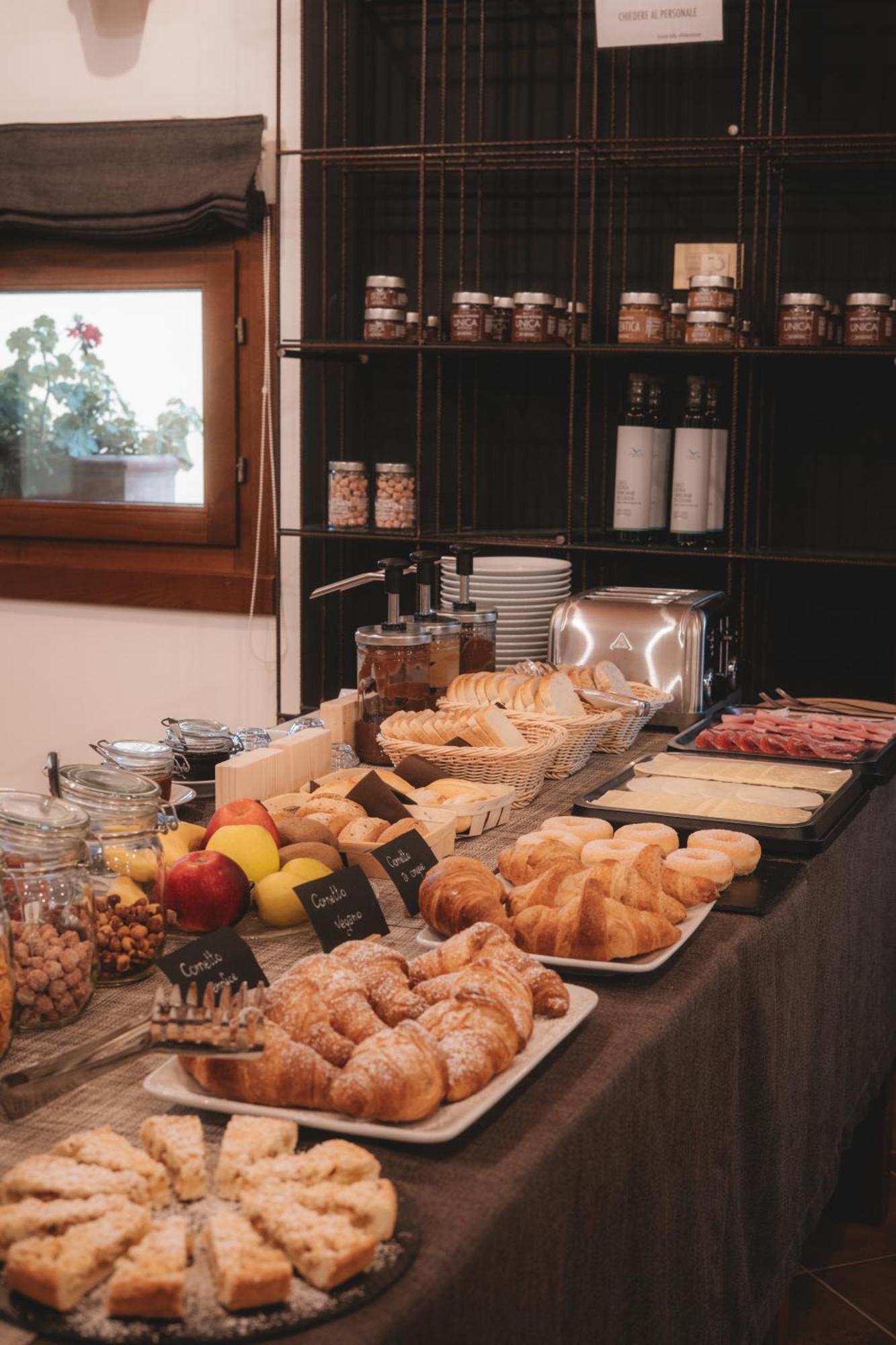 Agriturismo La Valle Di Vico Caprarola Eksteriør billede